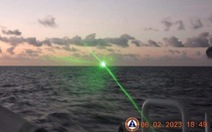 Thủy thủ Philippines tố bị Trung Quốc chiếu đèn laser ở Biển Đông
