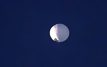 Khinh khí cầu bí ẩn trêu ngươi trên bầu trời Mỹ