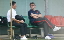 Ông Philippe Troussier gặp gỡ HLV U20 Việt Nam