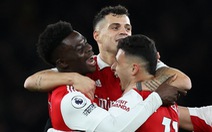 Arsenal và Liverpool cùng thắng