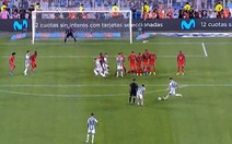 Messi lập siêu phẩm sút phạt vào lưới Panama