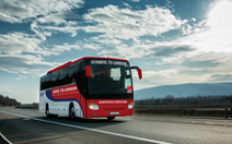 Chuyến xe buýt 'dài nhất thế giới' đi hết châu Âu trong 56 ngày