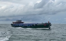 Cảnh sát biển điều tra tàu chở 520 tấn phân urê không có giấy tờ, nguồn gốc