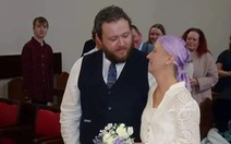 Cô dâu mới cưới 5 ngày đã qua đời vì ung thư