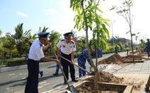 Vùng Cảnh sát biển 4 trồng cây ăn quả trên biển đảo Tây Nam nhớ ơn Bác Hồ