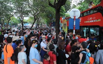 Gần 6.700 lượt khách ngắm Hà Nội từ xe buýt 2 tầng miễn phí