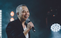 Nhiếp ảnh gia Phạm Hoài Nam khởi nghiệp ca hát thành công ở tuổi 50