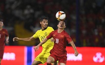 Cổ động viên Malaysia: 'Cầu thủ Việt Nam quá giỏi diễn xuất'