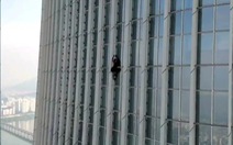 'Người nhện' Anh bị bắt vì leo lên tòa nhà cao nhất Hàn Quốc