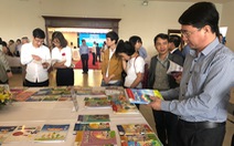 Giá sách giáo khoa lớp 4, 8, 11 của Nhà xuất bản Giáo Dục Việt Nam thấp hơn 4-6%