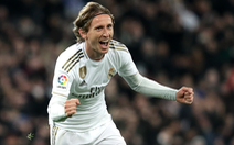 Vượt qua mãnh lực đồng tiền, Luka Modric ở lại với Real Madrid