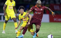 Đua trụ hạng V-League 2023: Sẽ có tên Sông Lam Nghệ An và Hoàng Anh Gia Lai?