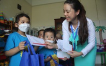 Ước mơ của Thúy tiếp sức bệnh nhi ung thư miền Trung: Có người mẹ chăm hai con bệnh hiểm nghèo