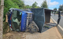Giữ khẩn cấp tài xế xe tải lùa xe máy tại Đà Lạt khiến 2 sinh viên chết