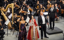 Hòa nhạc Giao hưởng tháng Tám chinh phục khán giả ở Nhà hát Hồ Gươm