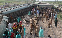 Tàu trật bánh ở Pakistan: 28 người chết, 80 người bị thương