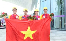 4 cô gái đua thuyền bật khóc khi đoạt huy chương đầu tiên cho Việt Nam ở Asiad 19