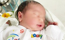 Tìm thân nhân bé trai sơ sinh bị bỏ rơi ngoài đường ở An Giang