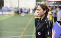 Trọng tài nữ 'nụ cười tỏa nắng' khuấy động Giải bóng đá công nhân toàn quốc tại Cần Thơ