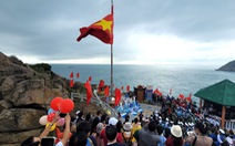 Chào cờ đầu năm ở nơi đón bình minh sớm nhất trên đất liền Việt Nam