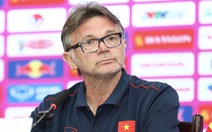 HLV Philippe Troussier hài lòng về màn trình diễn trước Nhật Bản