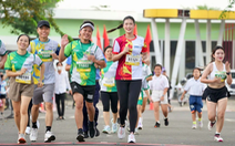 Giải chạy Unique Nha Trang H-Marathon 2024 dọc bờ biển