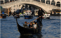 Venice bắt đầu bán vé vào thăm thành phố giờ cao điểm