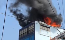 Cháy lớn tòa nhà 5 tầng ở quận Gò Vấp