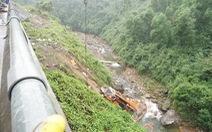 Xe khách lao xuống vực trên cao tốc La Sơn - Túy Loan: Trời mưa, sương mù, lái xe buồn ngủ