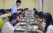 Bữa ăn bán trú 12.000 đồng của học sinh vùng cao Mường Lát có gì?