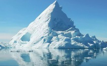 Hồi hộp khi tảng băng trôi lớn nhất thế giới hướng về đất liền