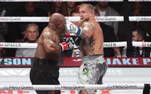 Khán giả đòi lại tiền vì Mike Tyson và Jake Paul đánh quá chán