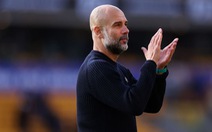 HLV Guardiola hay quát mắng Haaland và Phil Foden