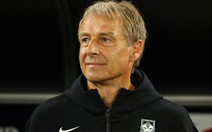 Các chính trị gia Hàn Quốc kêu gọi sa thải HLV Klinsmann