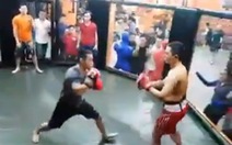 Võ sư kungfu bị võ sĩ boxing đấm không trượt phát nào
