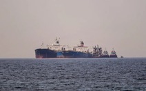 Nhiều tàu chở dầu Nga lênh đênh vô định chờ bến đỗ vì lệnh trừng phạt