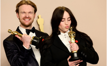 Ý nghĩa của chiếc ghim đỏ mà các ngôi sao đeo ở lễ trao giải Oscar 2024