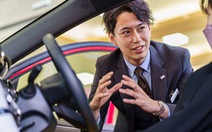 Sales Toyota kể chuyện: 'Niềm nở ngay cả khi khách mua xe hãng khác'