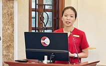 Được khen thưởng, nữ điều dưỡng cứu du khách nói: ‘Tôi chỉ nghĩ đến ép tim và ép tim’