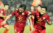 Hàng thủ tốt nhất V-League mắc sai lầm, B.Bình Dương thất bại ở Hà Tĩnh