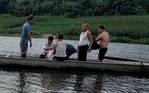 Nhóm nữ sinh ra sông Gianh tắm, 2 em bị đuối nước