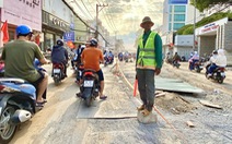 Tháo dỡ lô cốt bóp nghẹt đường Võ Văn Ngân, giảm tình trạng kẹt xe