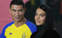 Cristiano Ronaldo và bạn gái 'đưa nhau đi trốn'