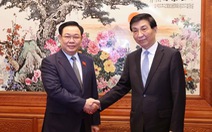 Chủ tịch Quốc hội Vương Đình Huệ hội kiến Chủ tịch Chính hiệp Trung Quốc Vương Hộ Ninh