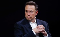 Elon Musk nói AI sắp vượt trội hơn người thông minh nhất