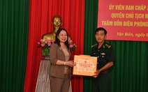 Quyền Chủ tịch nước thăm đồn biên phòng cửa khẩu quốc tế ở Tây Ninh