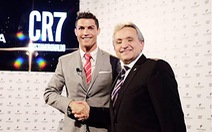 Ronaldo dọn đường cho cuộc sống sau bóng đá