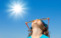 Tắm nắng bổ sung vitamin D, bao lâu là đủ?