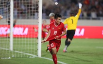 Việt Nam thắng nghẹt thở Philippines trong trận ra mắt của HLV Kim Sang Sik