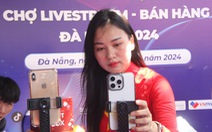 TikToker hướng dẫn tiểu thương chợ Cồn livestream bán hàng